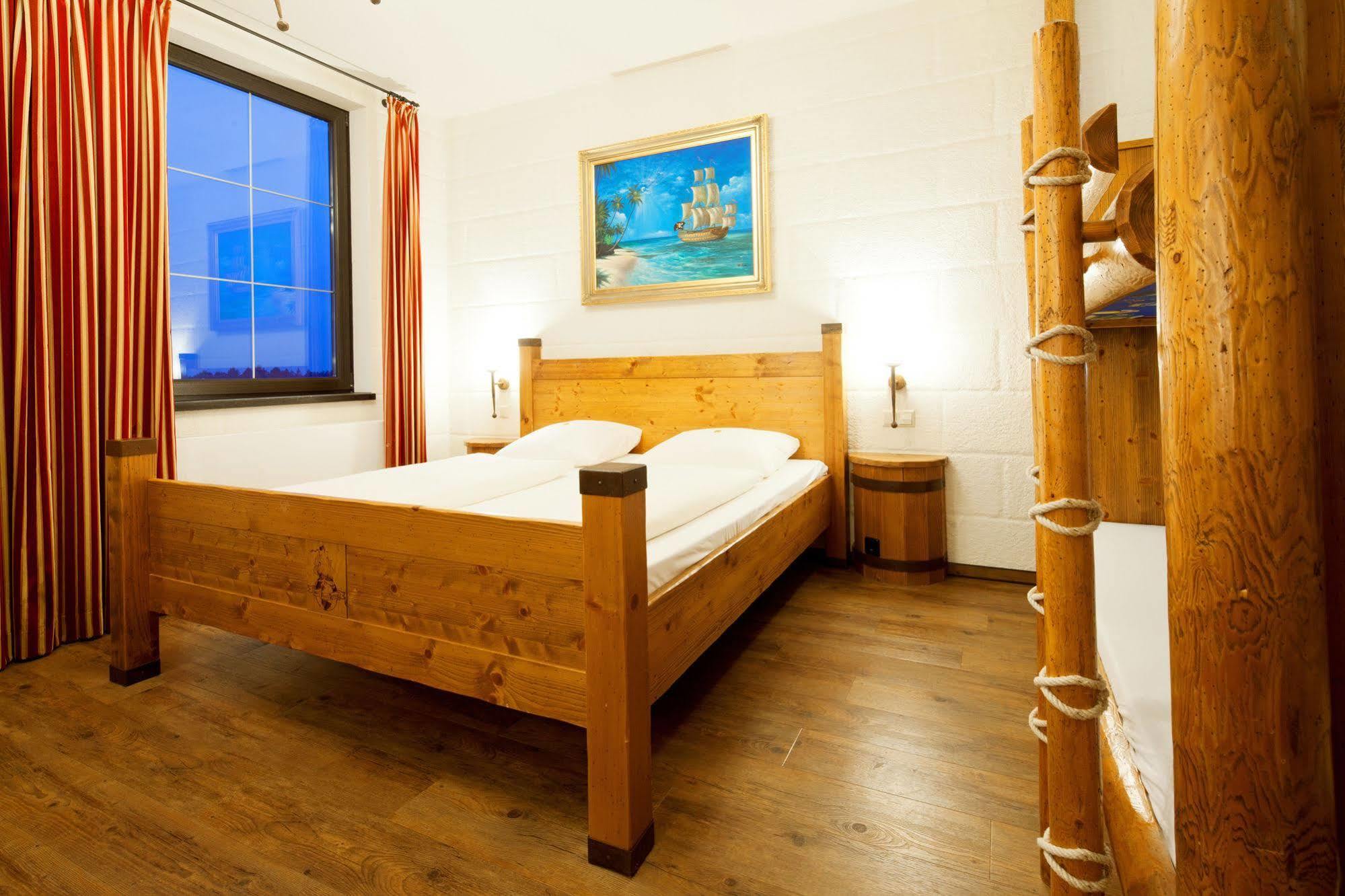 Heide Park Abenteuerhotel Золтау Екстериор снимка